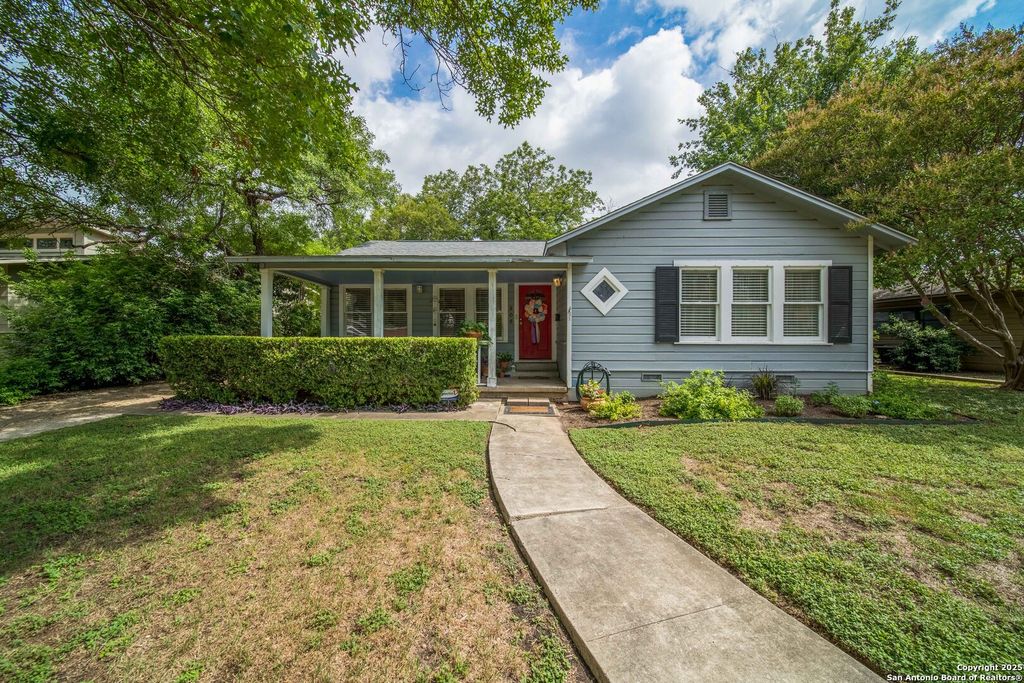 Photo of 205 Larkwood, San Antonio, TX 78209 (MLS # 1884780)