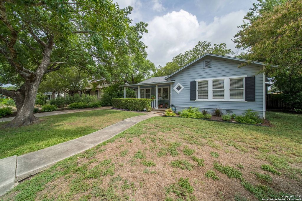 Photo of 205 Larkwood, San Antonio, TX 78209 (MLS # 1884780)
