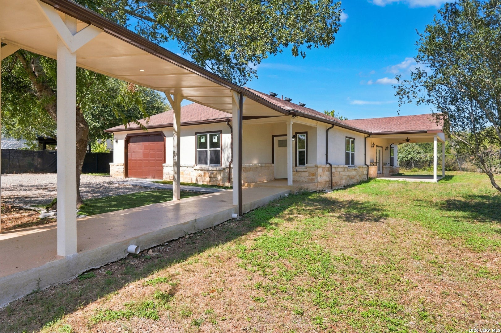511 DEER CROSS LN