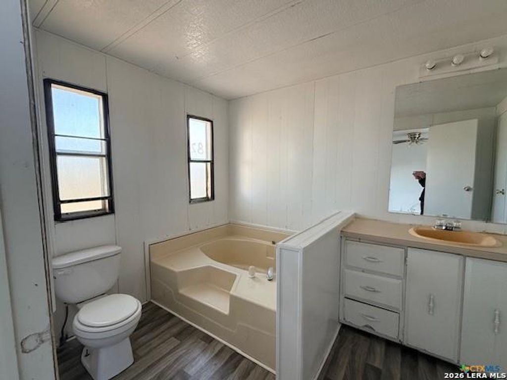 Photo of 135 Creekway, Seguin, TX 78155 (MLS # 1949895)