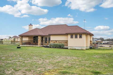 A home in Floresville