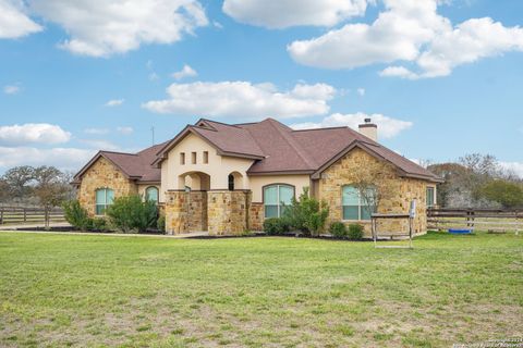 A home in Floresville