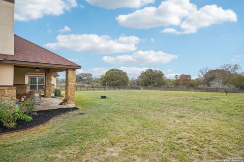 A home in Floresville