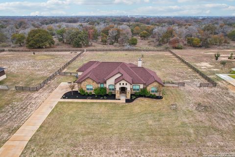 A home in Floresville