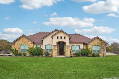 A home in Floresville