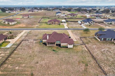 A home in Floresville