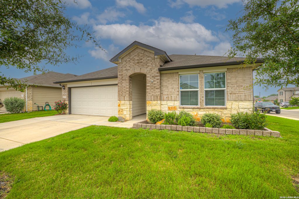 Photo of 800 Bahia, Seguin, TX 78155 (MLS # 1963222)