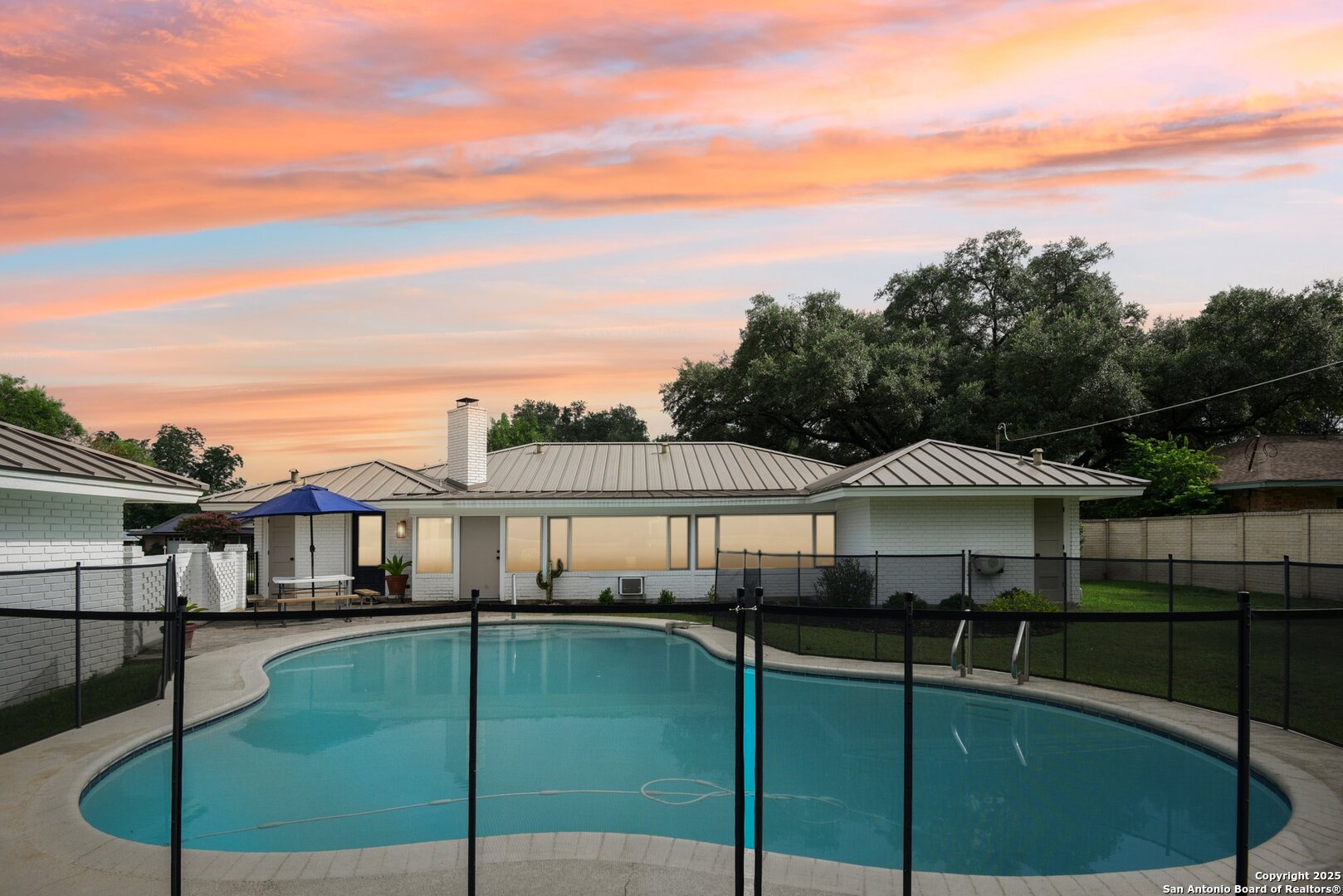 662 Weatherly Drive