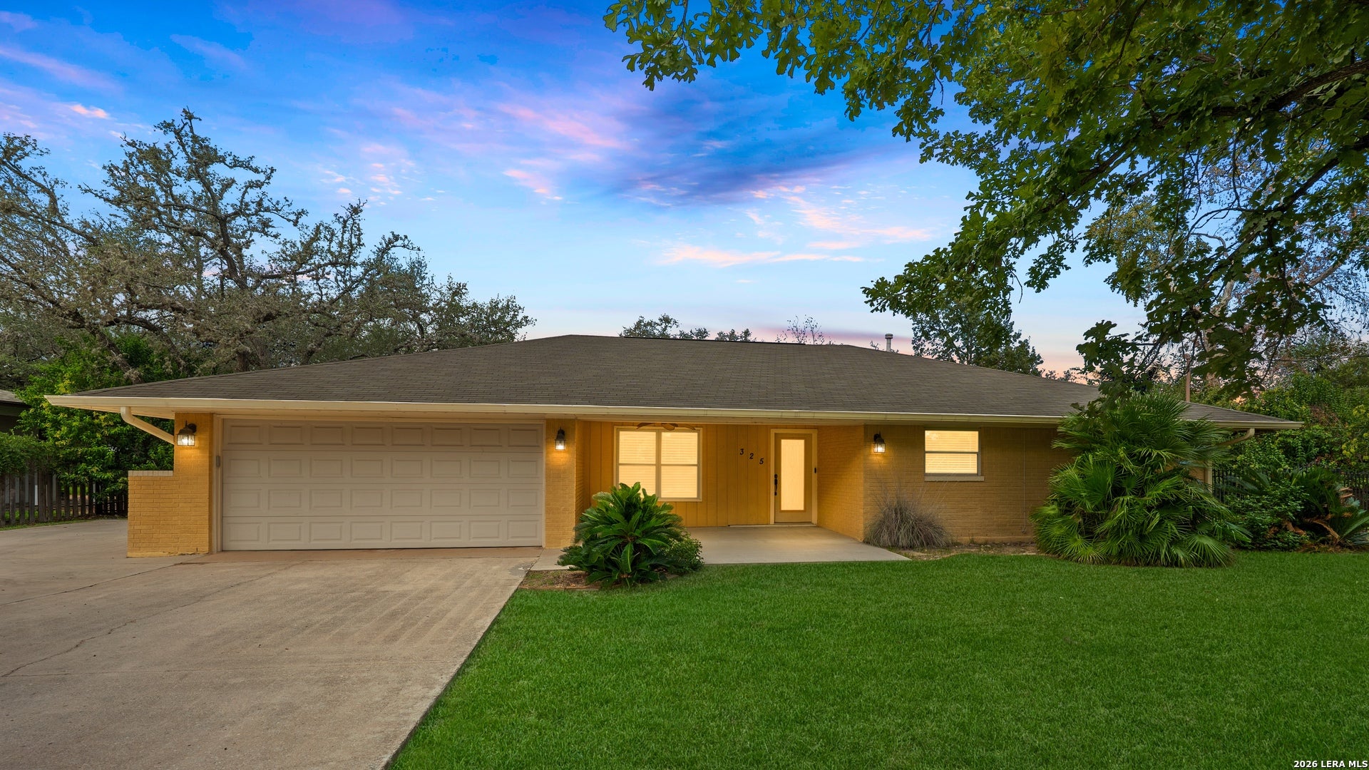325 MEADOWBROOK DR
