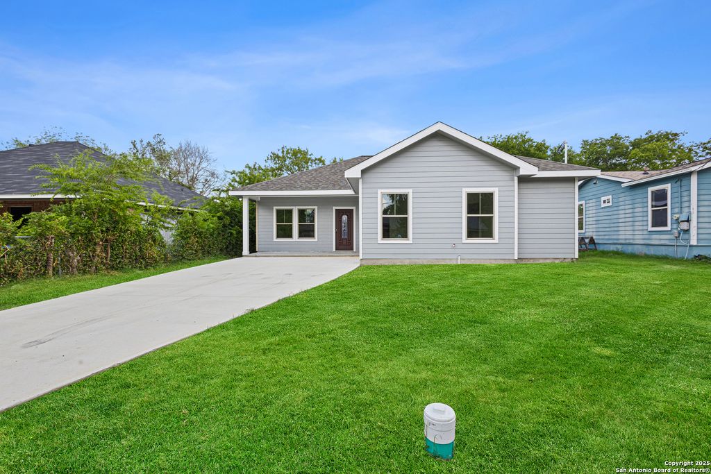 Photo of 223 Florencia Ave, San Antonio, TX 78228 (MLS # 1934836)