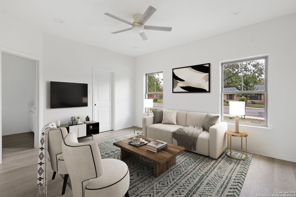 Photo of 223 Florencia Ave, San Antonio, TX 78228 (MLS # 1934836)