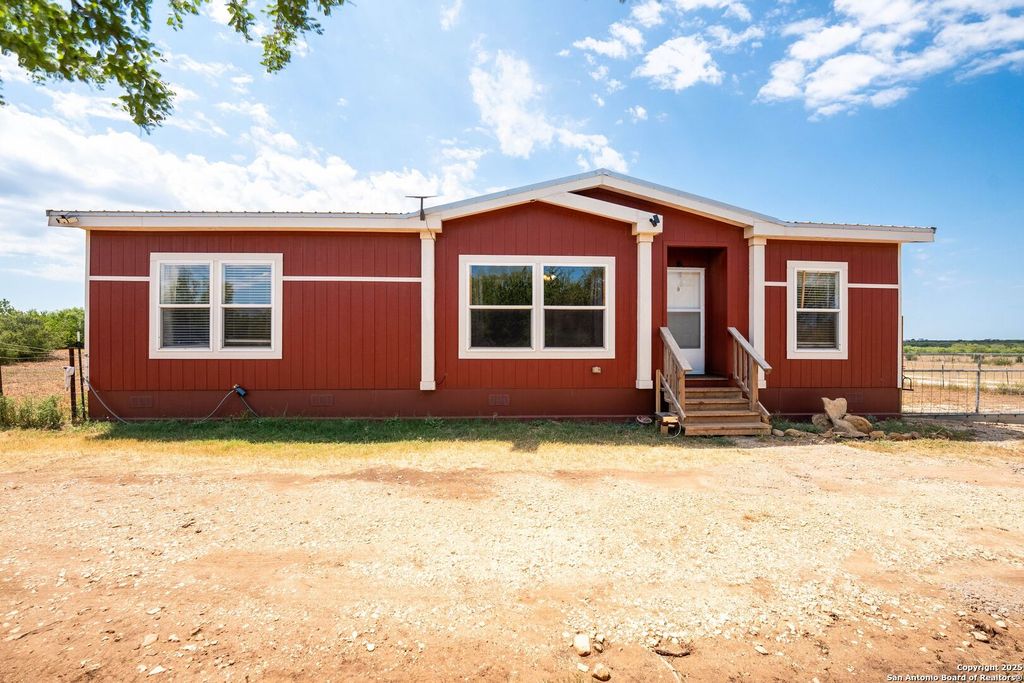 Photo of 1979 County Road 651, Devine, TX 78016 (MLS # 1894485)