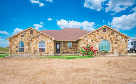 A home in Devine