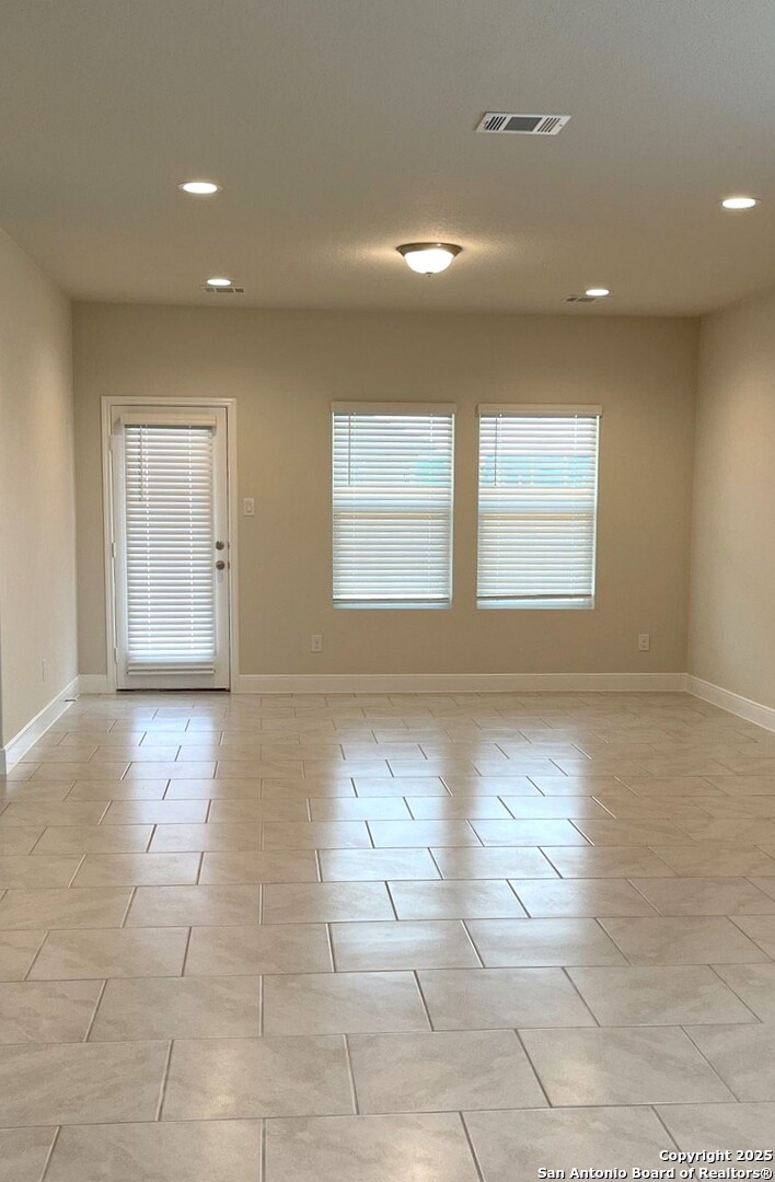 Seguin, Texas 78155, United States, 4 Bedrooms Bedrooms, ,3 BathroomsBathrooms,Residential,Active,153474