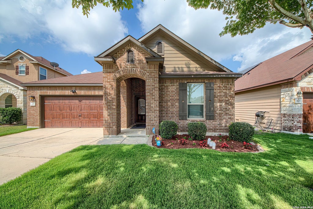 Photo of 213 Landmark, Cibolo, TX 78108 (MLS # 1973544)