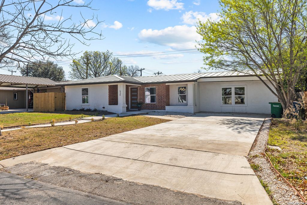 Photo of 534 Brightwood Pl, San Antonio, TX 78209 (MLS # 1944938)