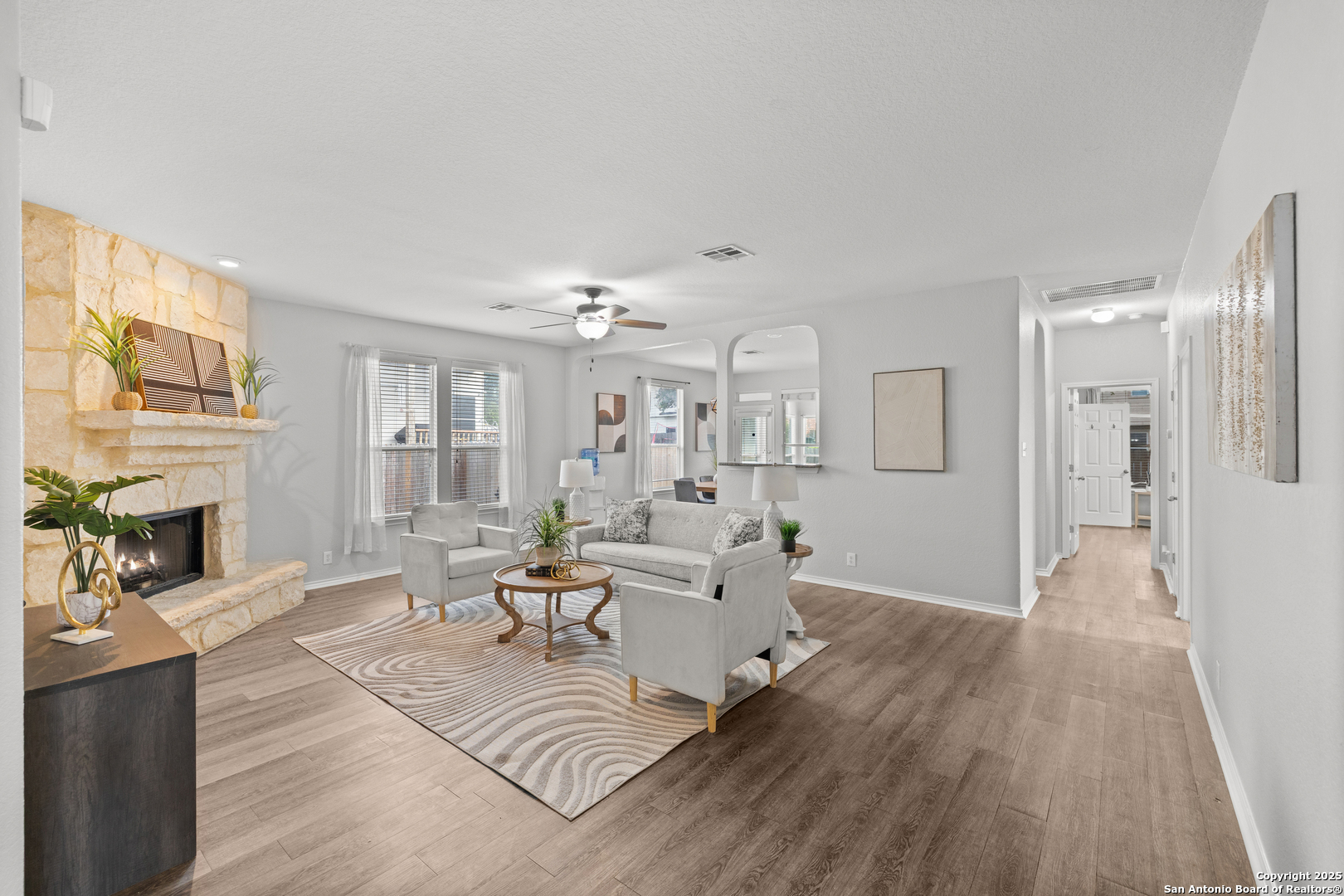 704 Hightrail
