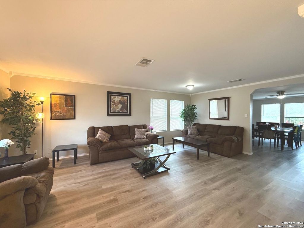 Photo of 251 Birchwood Bay, San Antonio, TX 78253 (MLS # 1915748)