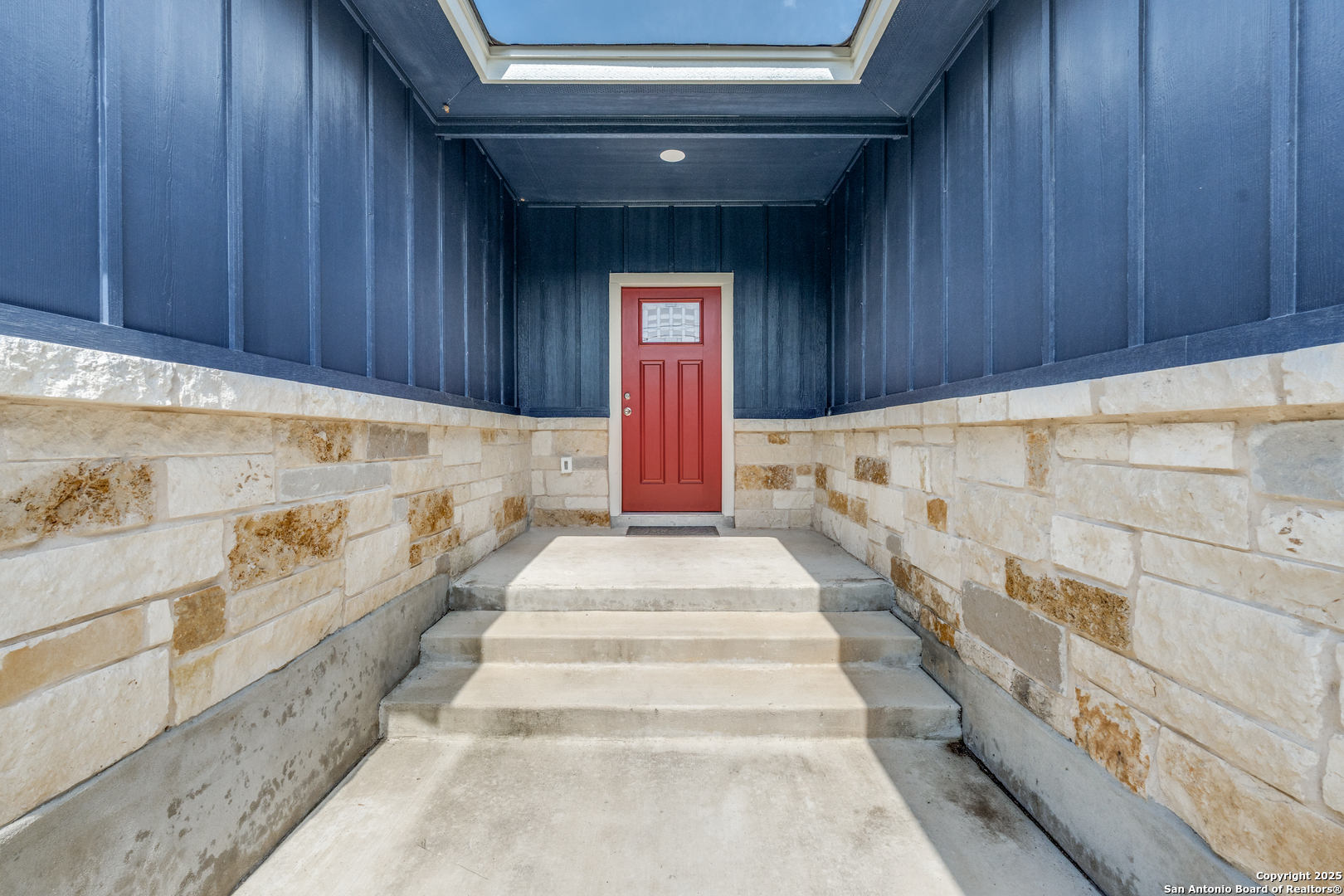 Spring Branch, Texas 78070, United States, 3 Bedrooms Bedrooms, ,2 BathroomsBathrooms,Residential,Active,131894