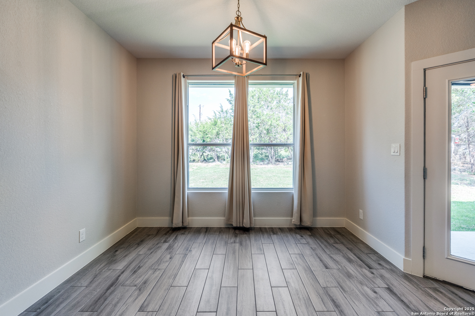 Spring Branch, Texas 78070, United States, 3 Bedrooms Bedrooms, ,2 BathroomsBathrooms,Residential,Active,131894