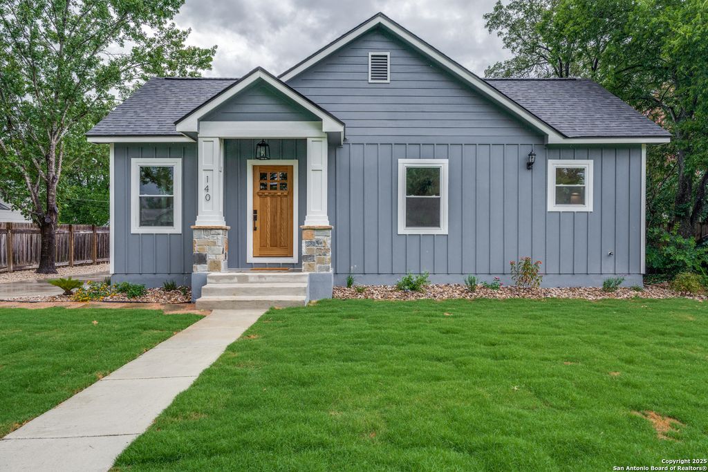 Photo of 140 harmon, San Antonio, TX 78209 (MLS # 1917158)