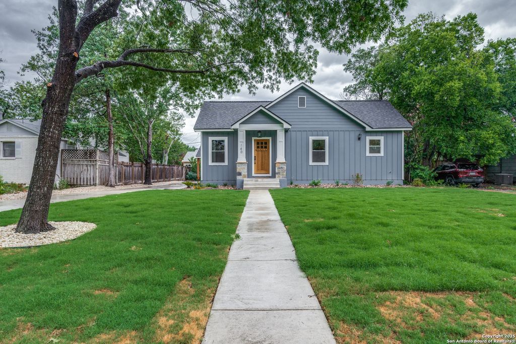 Photo of 140 harmon, San Antonio, TX 78209 (MLS # 1917158)