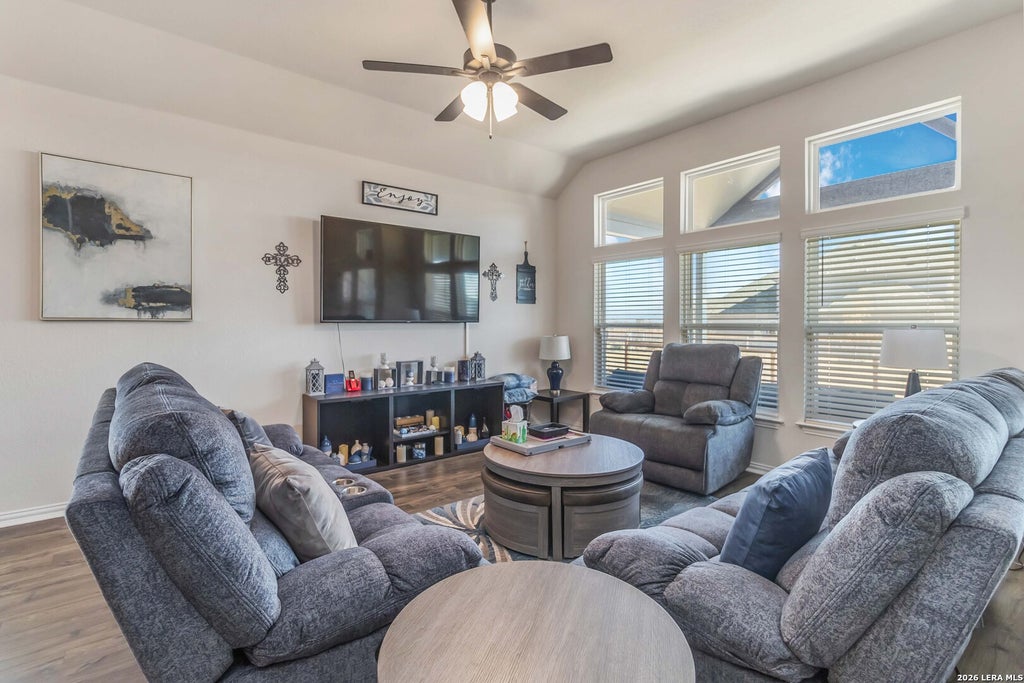 Photo of 8024 Trail Grant, Schertz, TX 78154 (MLS # 1944928)
