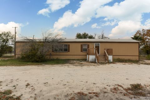 A home in Devine