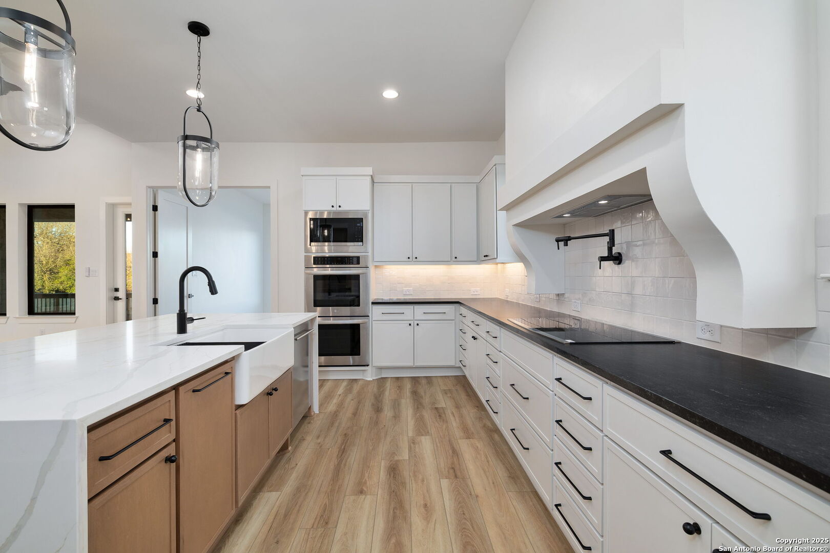 623 Oak Creek