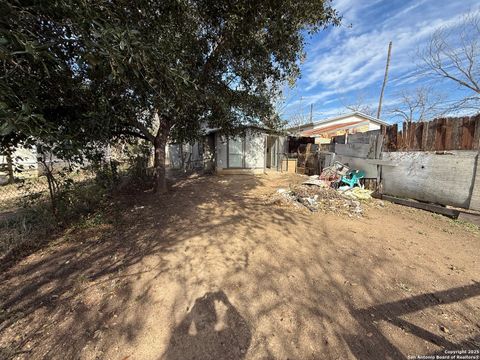 A home in Poteet