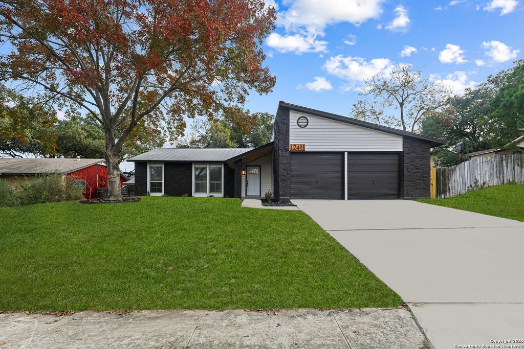 Photo of 12411 Bret Springs, San Antonio, TX 78233 (MLS # 1930133)