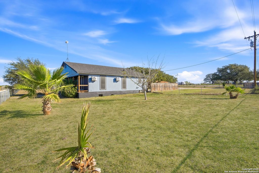 Photo of 1037 county road 7711, Devine, TX 78016 (MLS # 1926883)