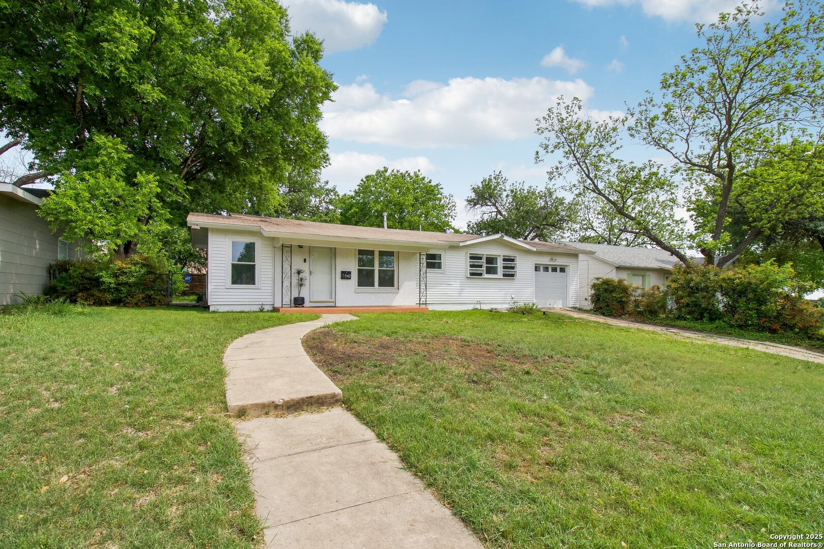 542 Williamsburg