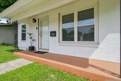 542 Williamsburg San Antonio TX 78201