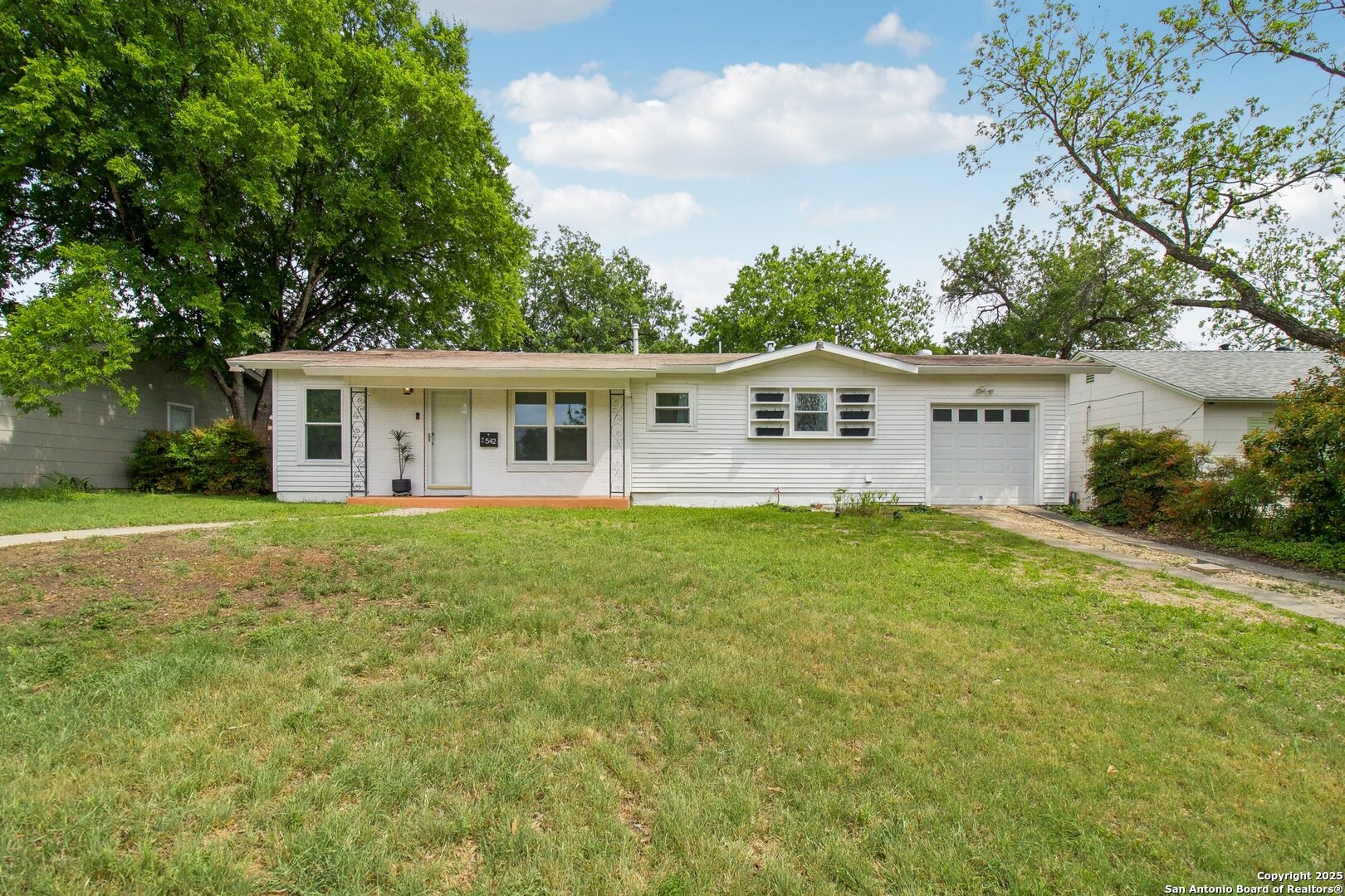 542 Williamsburg
