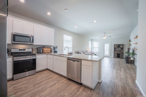 Tiny photo for 4915 Ranahan, St Hedwig, TX 78152 (MLS # 1961235)