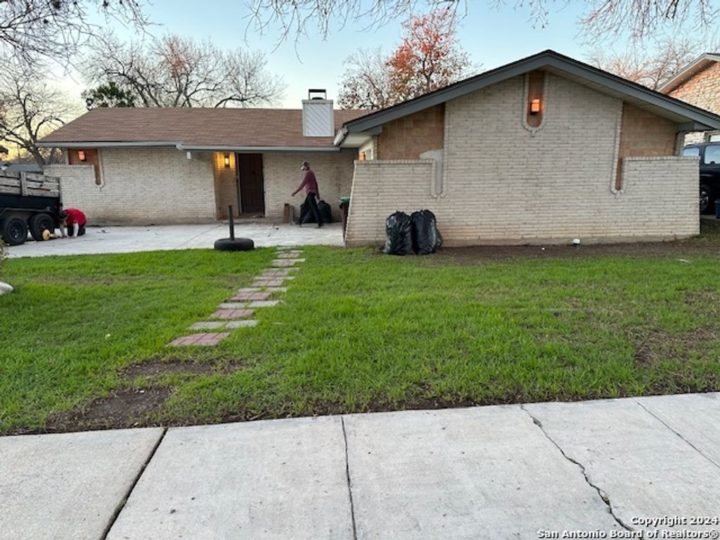 Photo of 7011 FOREST MOSS ST, San Antonio, TX 78240 (MLS # 1916160)