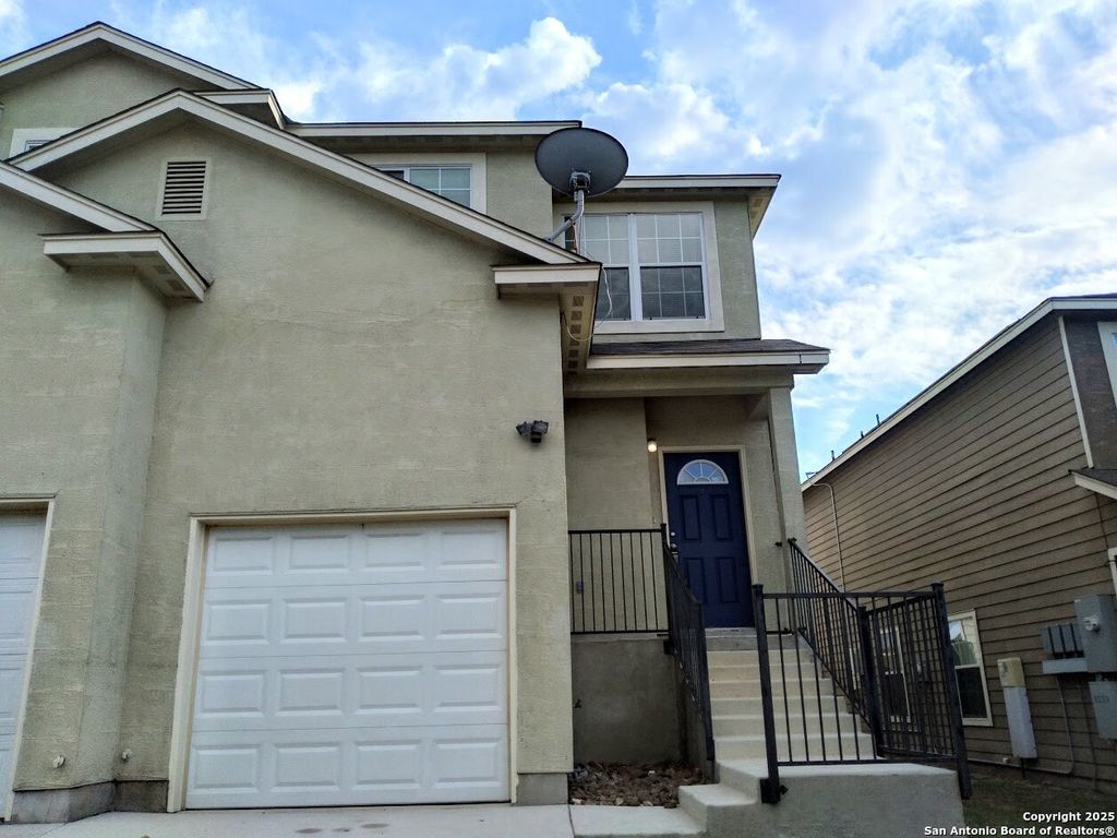 Photo of 5022 Summitwood 1 #1, San Antonio, TX 78229 (MLS # 1899121)