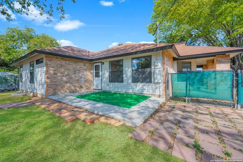 Tiny photo for 201 Anhalt, New Braunfels, TX 78130 (MLS # 1924005)