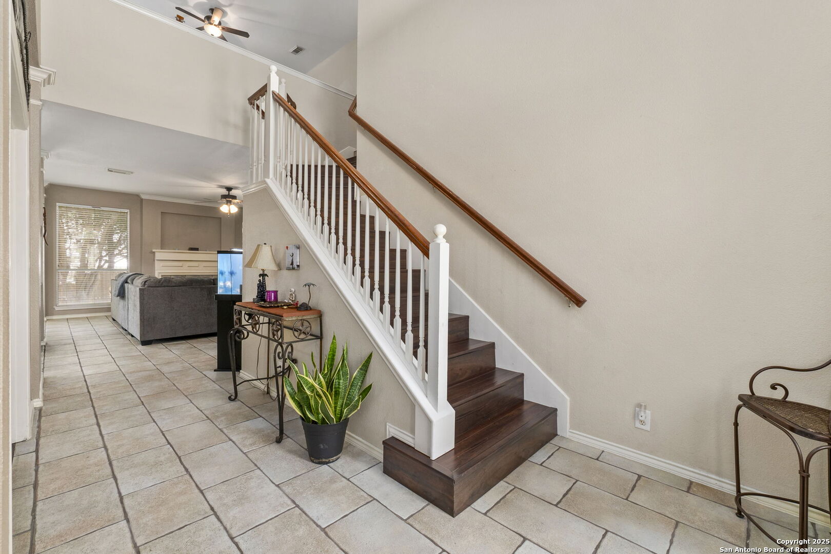 8807 Brae Crest