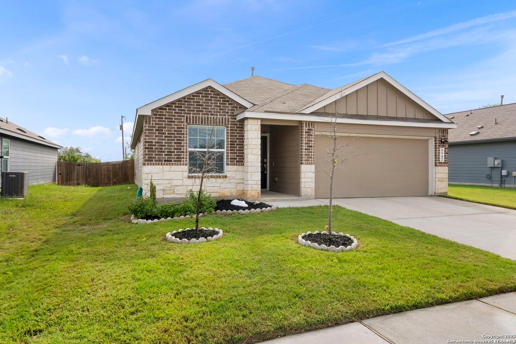 Photo of 9942 Sarrebourg, Schertz, TX 78154 (MLS # 1968429)