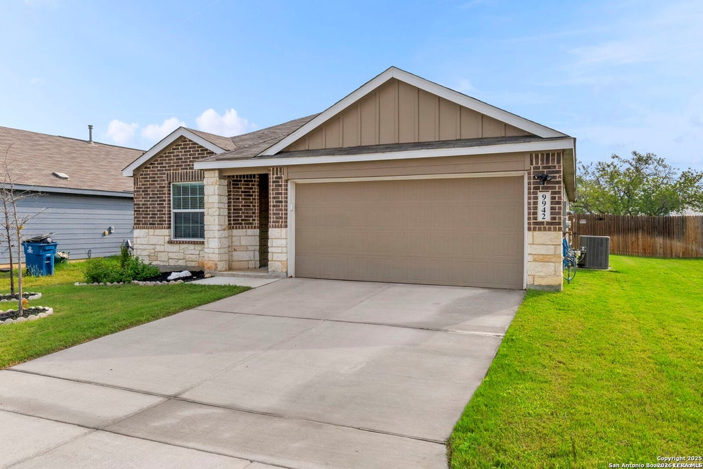 Photo of 9942 Sarrebourg, Schertz, TX 78154 (MLS # 1968429)