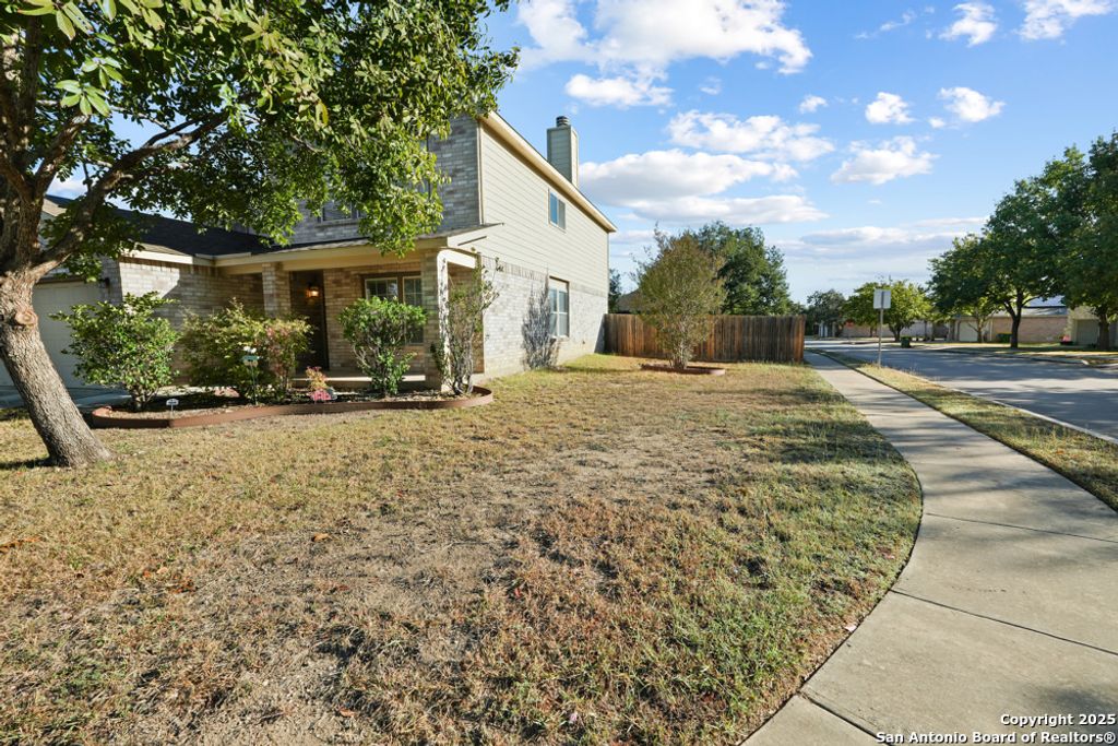 Photo of 16502 Retama Crown, Selma, TX 78154 (MLS # 1925457)