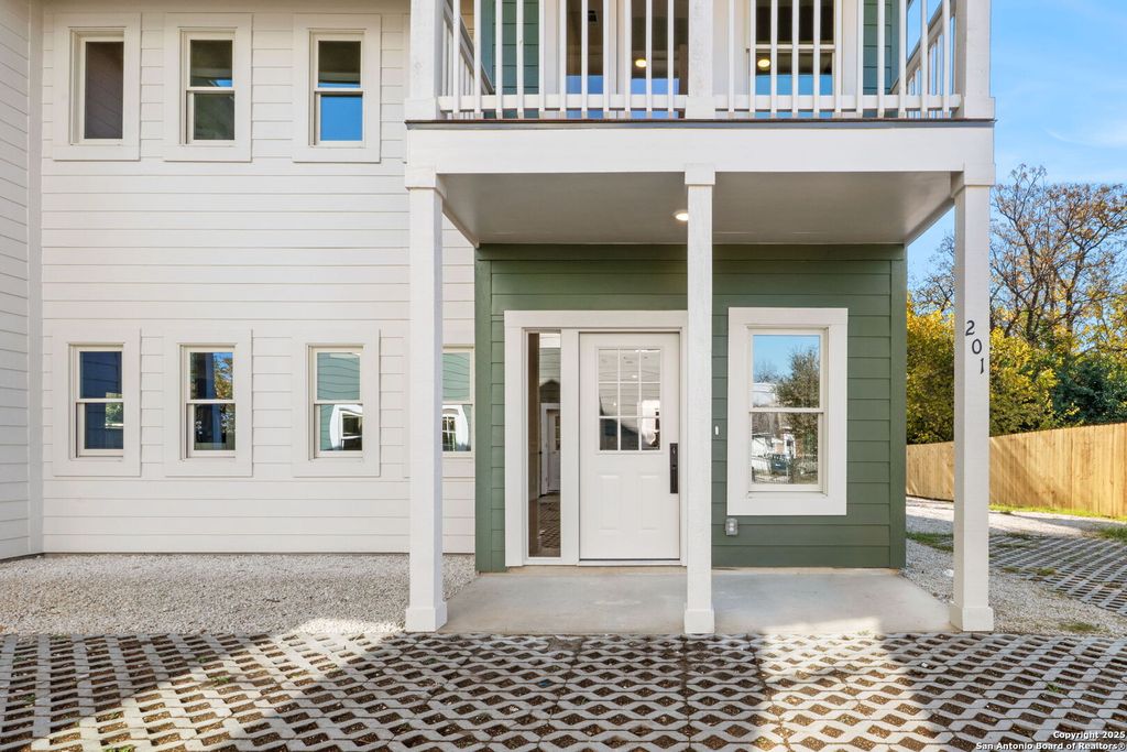 Photo of 510 Stieren St 201 #201, San Antonio, TX 78210 (MLS # 1929862)