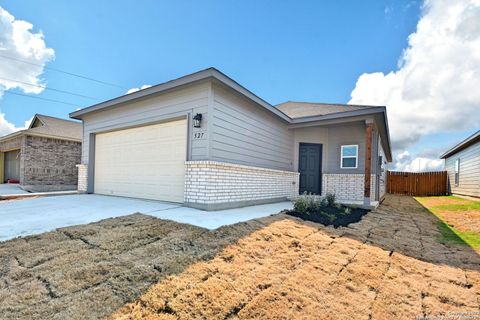 Photo of 527 MOSCATO RD, New Braunfels, TX 78130 (MLS # 1934546)