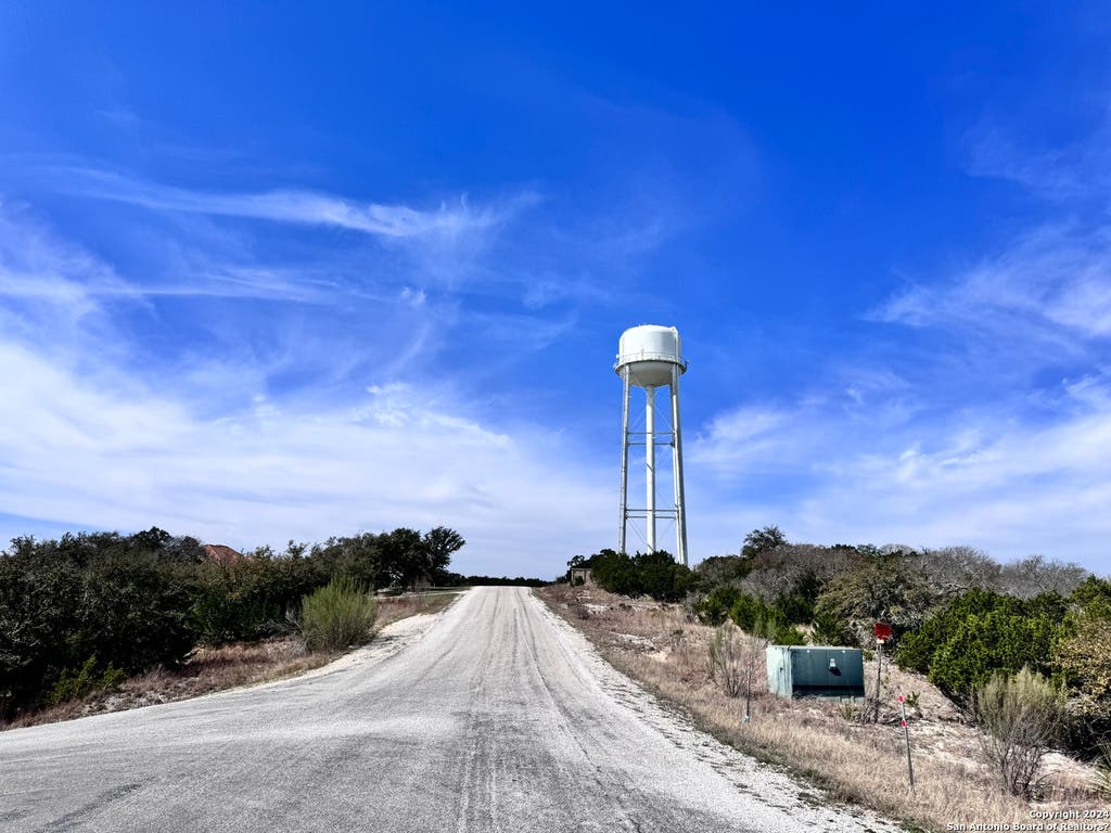Photo of 247 Highgate Dr, Bandera, TX 78003 (MLS # 1754810)