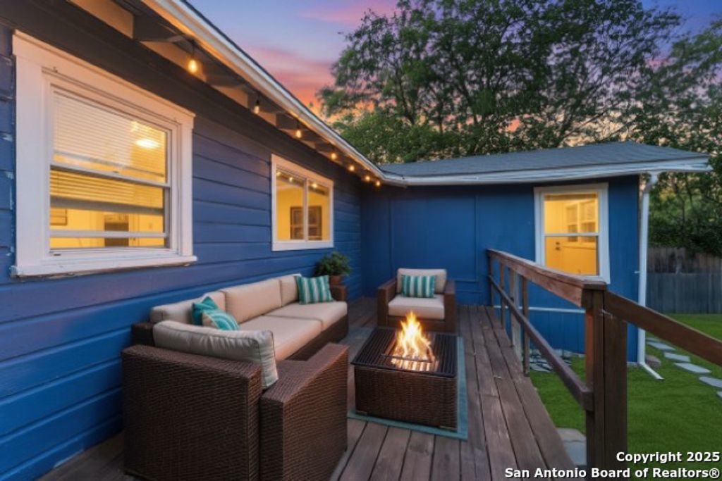 Photo of 139 Belfast, San Antonio, TX 78209 (MLS # 1922273)