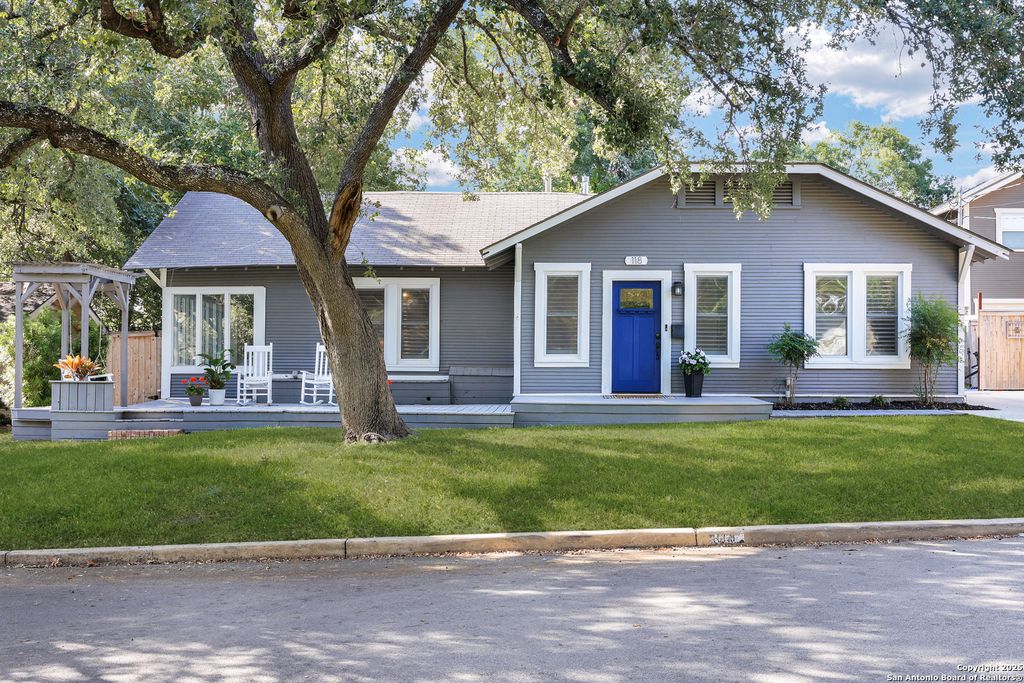 Photo of 118 Routt St, Alamo Heights, TX 78209 (MLS # 1913174)