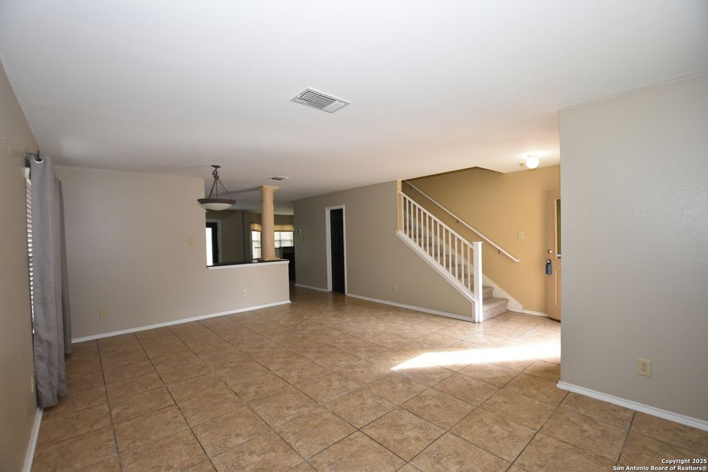 Photo of 1607 Pinetum, San Antonio, TX 78213 (MLS # 1925532)