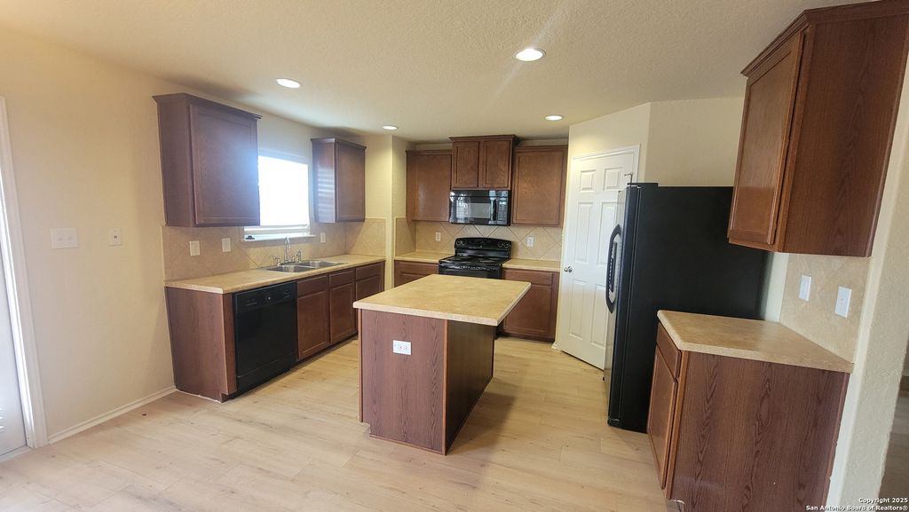 Photo of 5411 Duke Field, San Antonio, TX 78227 (MLS # 1915984)